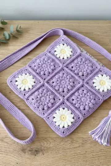 Lavender Daisy Granny Square Bag Free Crochet Pattern