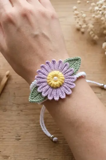 Lavender Daisy Wrist Cuff Free Crochet Pattern