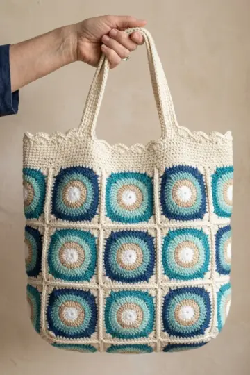 Ocean Breeze Granny Square Tote Free Crochet Pattern